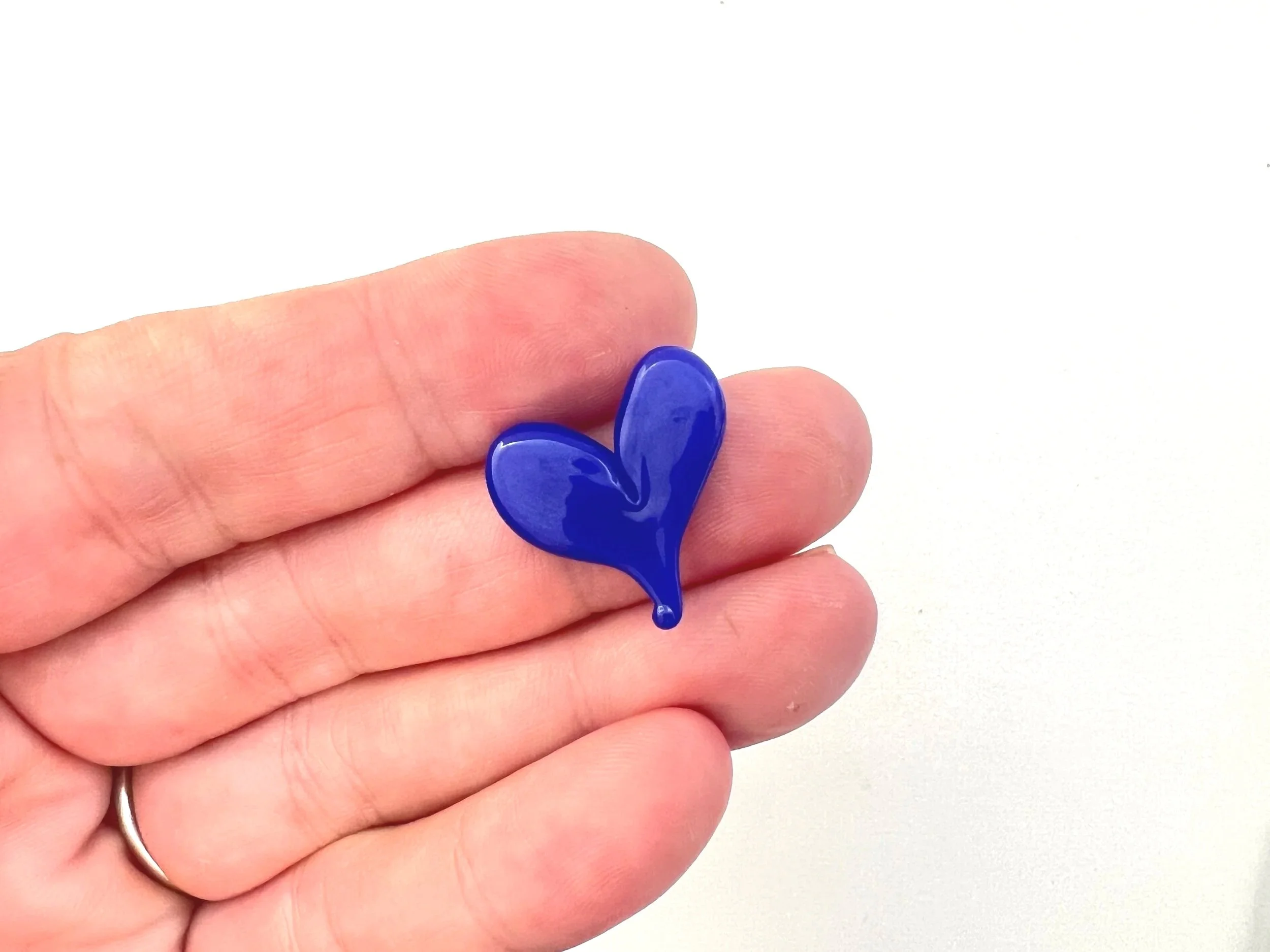 Deep+Cobalt+in+Hand.jpg