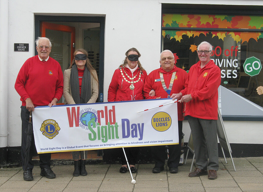 Ready to start the walk - L to R: Lion Geoff Jones, The Observatory’s Mornie Weakley, Beccles Mayor Councillor Andrea Downes, Lion President Chris Eglington and Lion Sandy Barr.