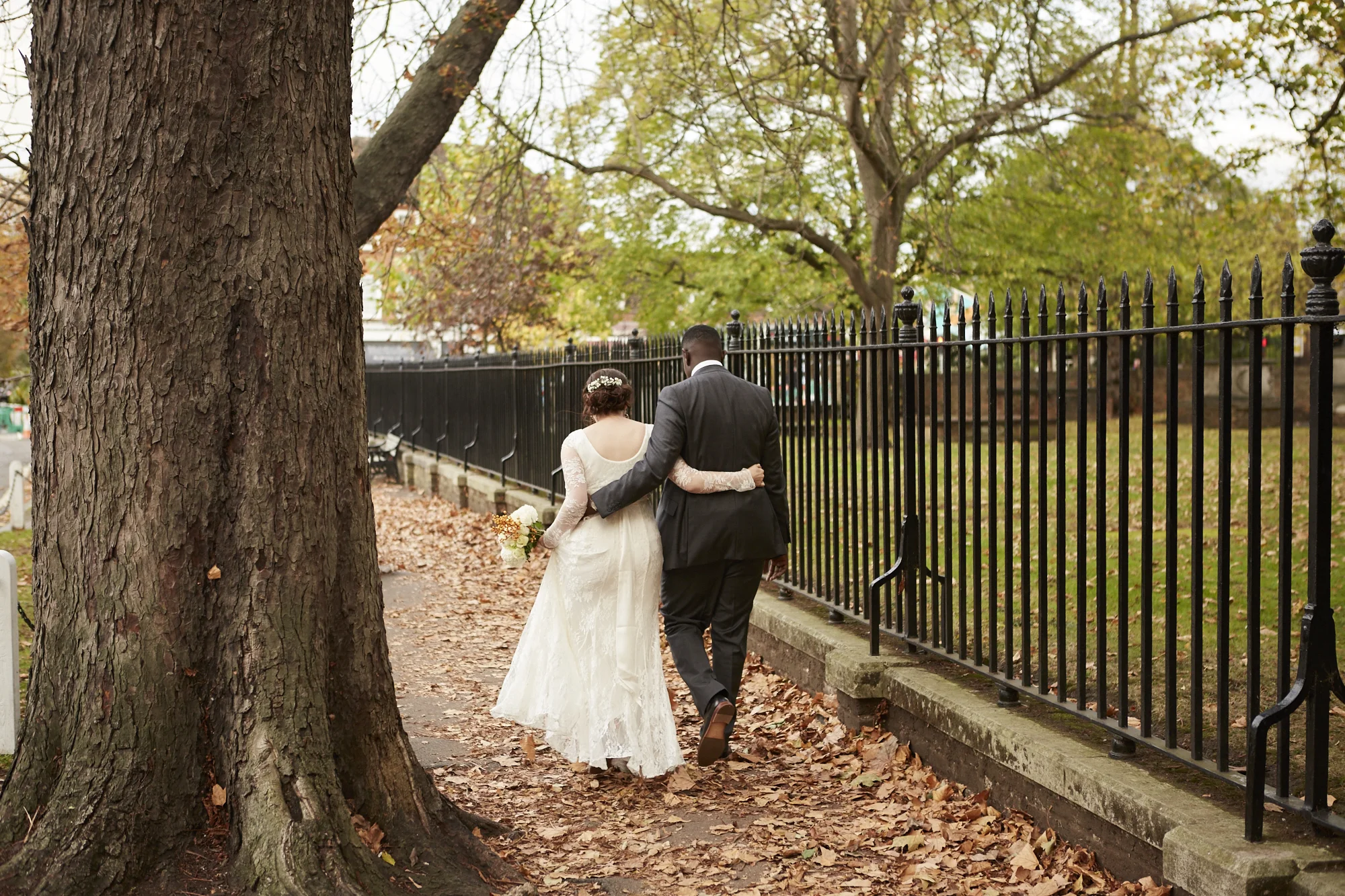 southlondonwedding-brideandgroom-weddingphotographer-london wedding photographer-southlondonweddingphotographer-weddingday-weddingdress-portrait-weddingportrait-weddingphotography-london wedding photographer-london-dulwich
