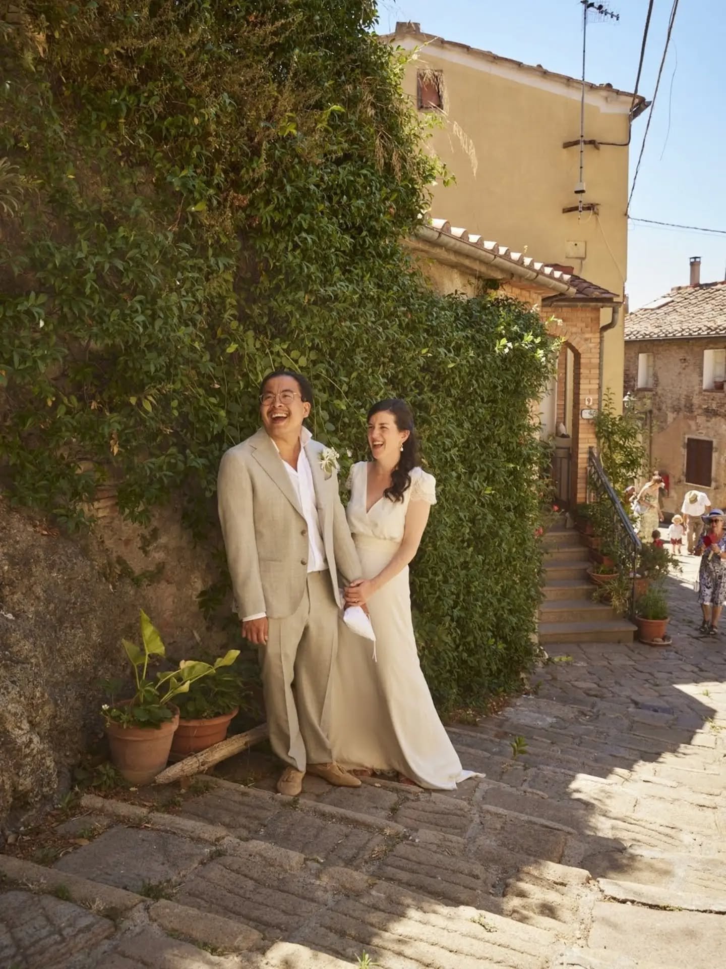 Some bangers from Kate &amp; Matti's beautiful Tuscan wedding 
.
@ja_oui_yes @_mattias__pettersson_ @lauredesagazan @alicehaynes85 @danstonpickle