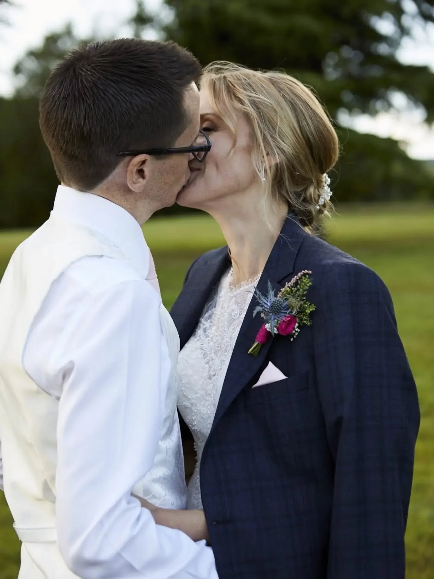 Tim &amp; Lindsey's spectacular wedding at Hartsfield Manor
.
@timsalmon @mrs.l.salmon @hartsfield_manor