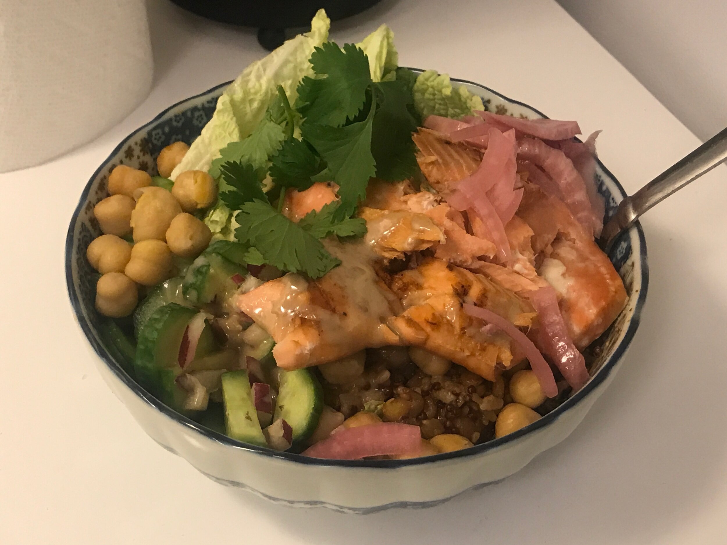 Salmon bowl 