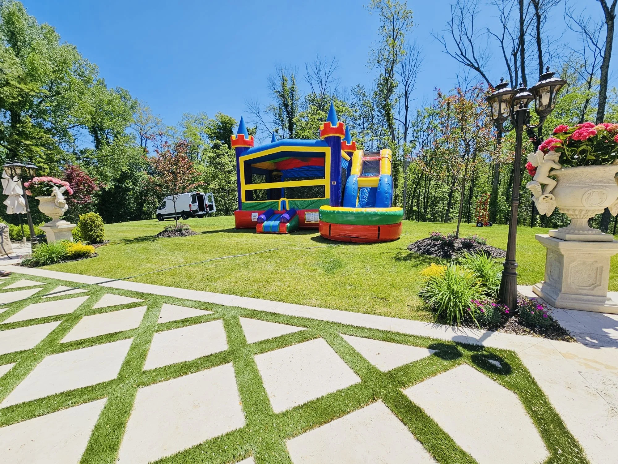 LUCKY CASTE COMBO WITH SLIDE .jpg