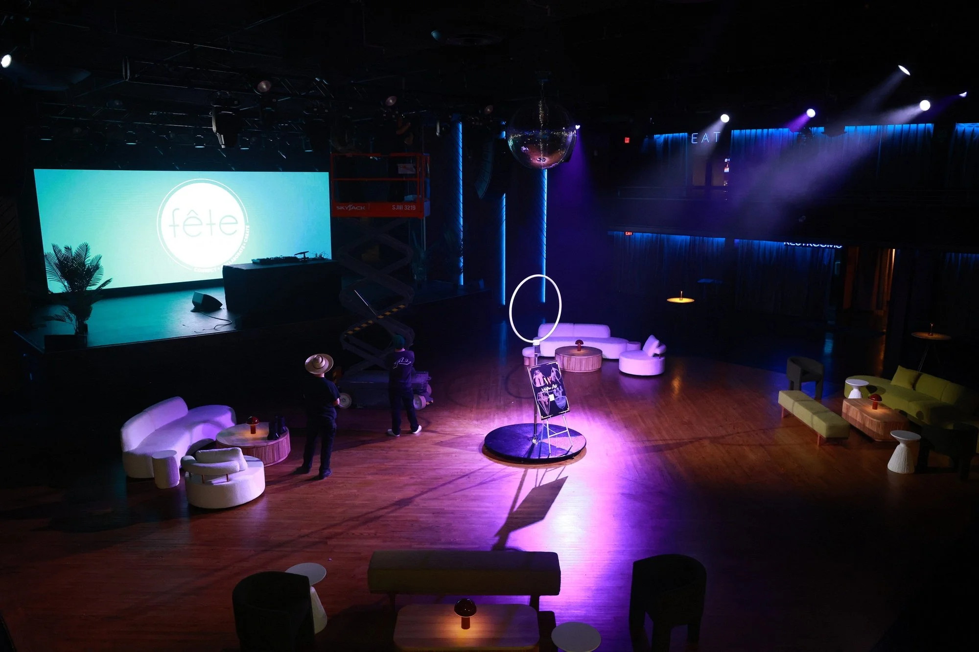 happyphotos 1070_std.jpg