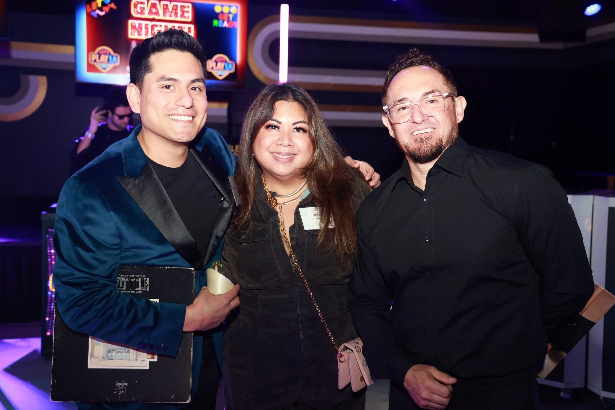 happyphotos 1112_std.jpg