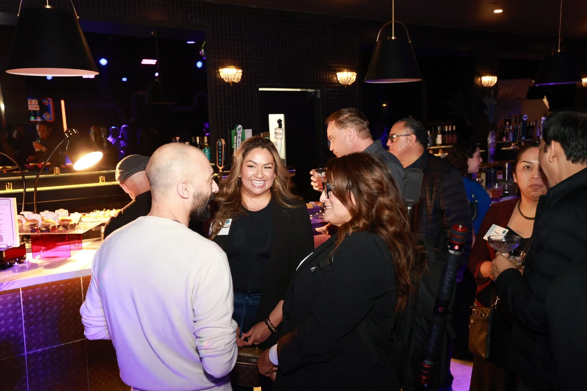 happyphotos 1114_std.jpg