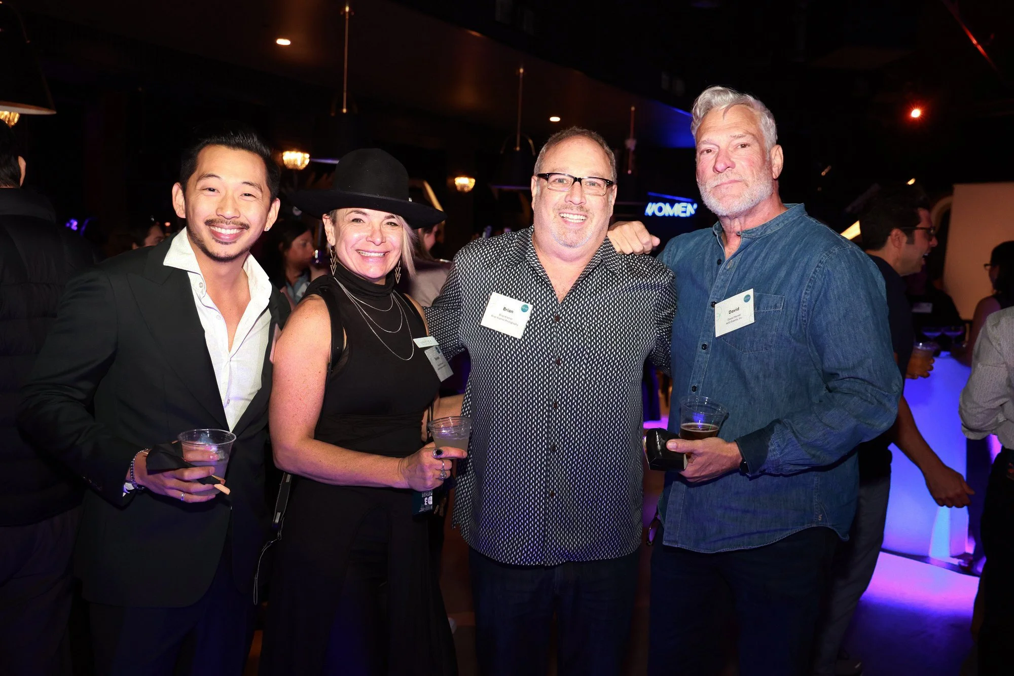 happyphotos 1115_std.jpg