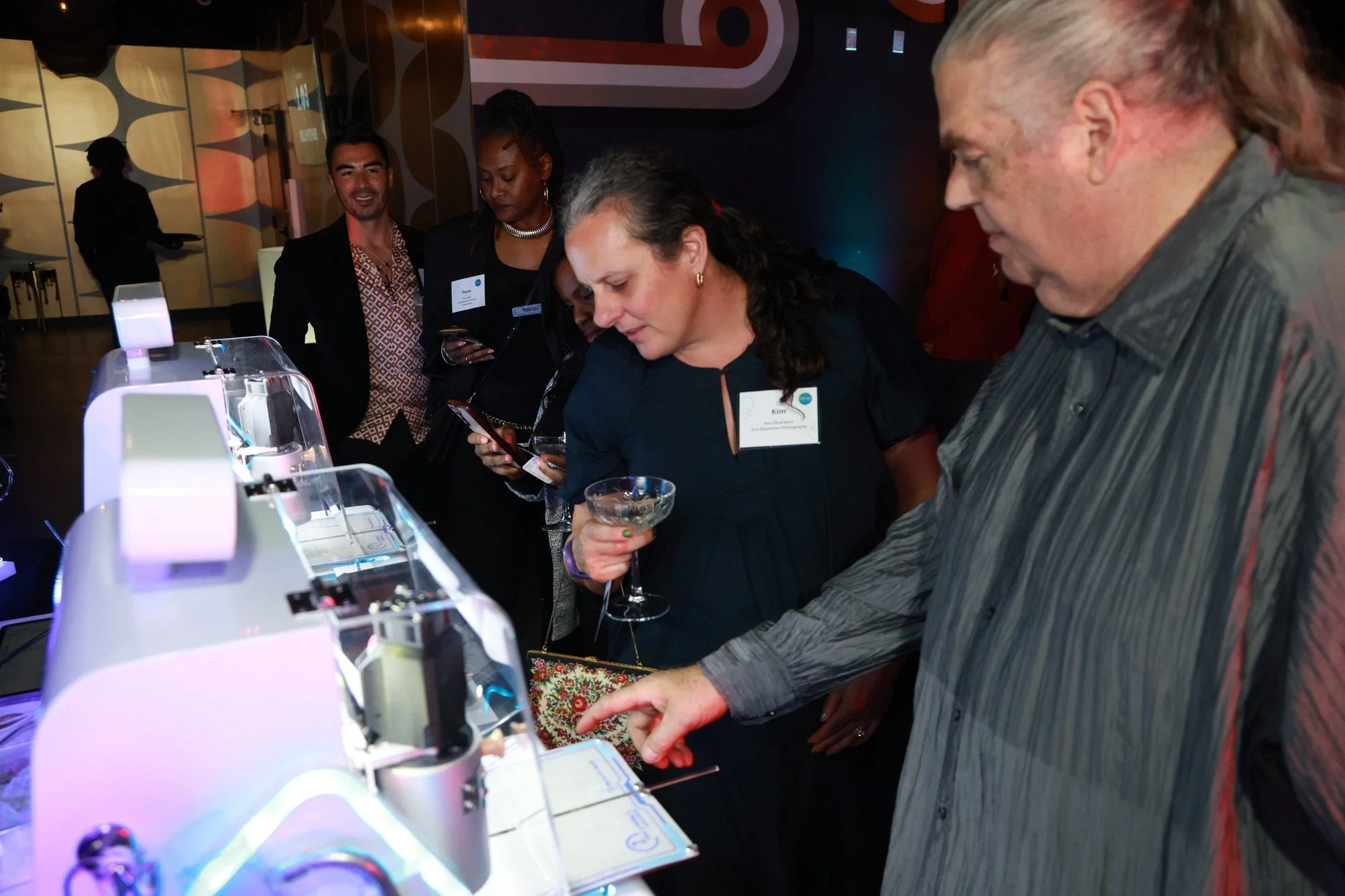 happyphotos 1120_std.jpg