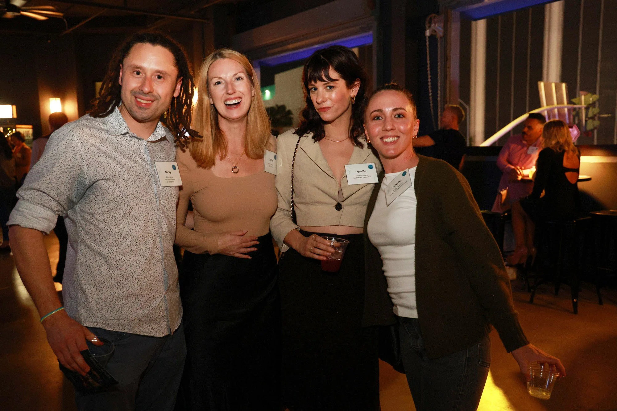 happyphotos 1214_std.jpg