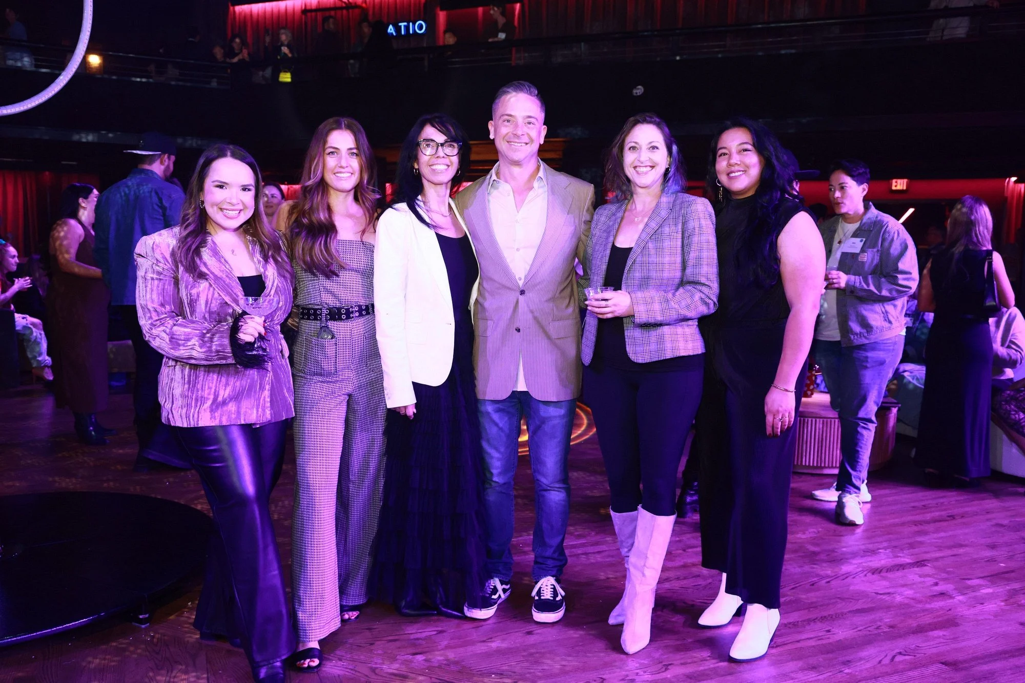 happyphotos 1282_std.jpg