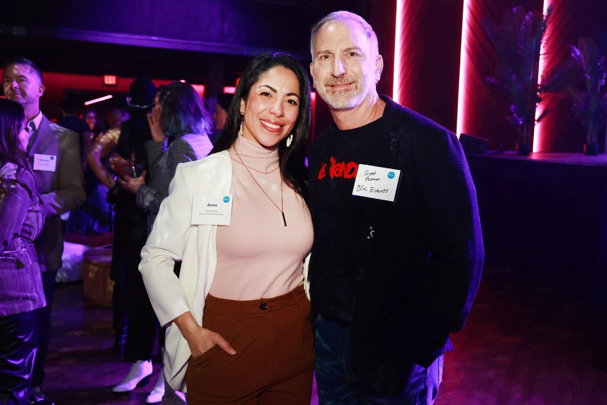 happyphotos 1290_std.jpg