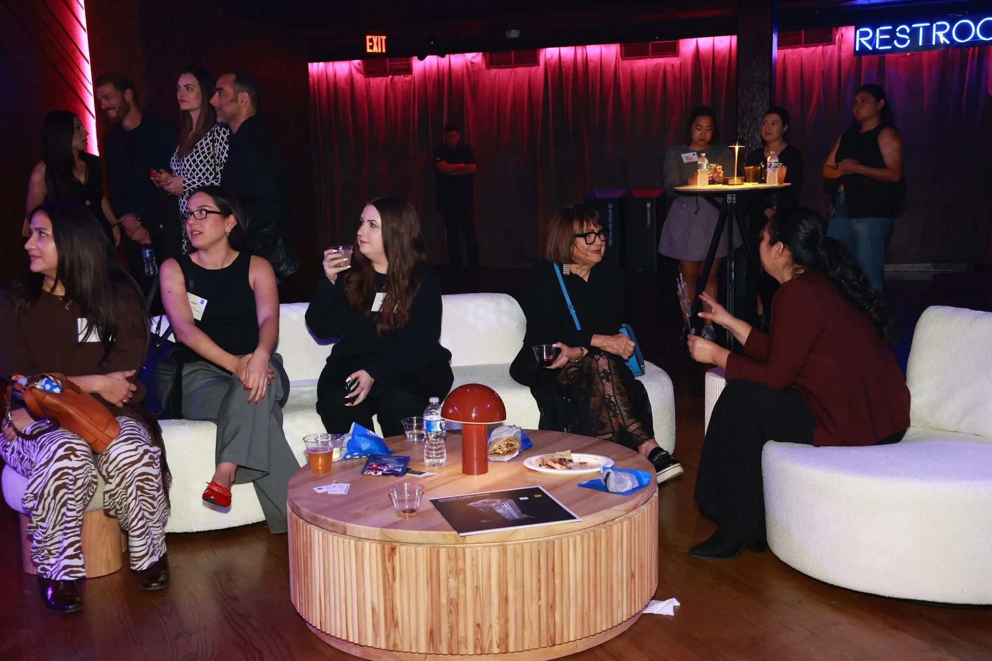 happyphotos 1308_std.jpg