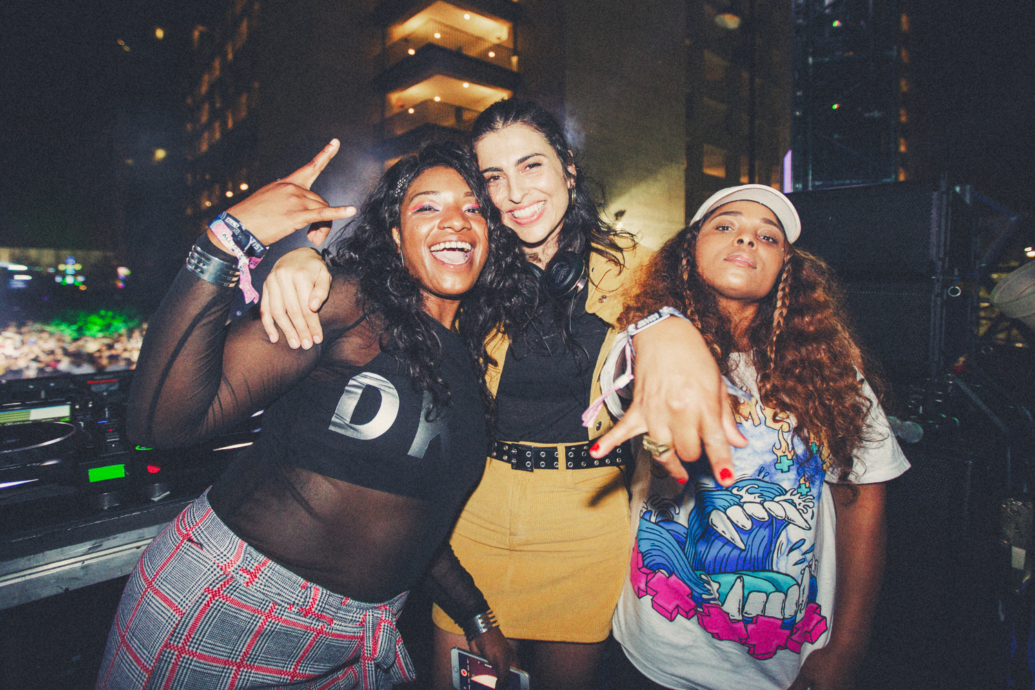 ALL MY FRIENDS MUSIC FESTIVAL X ANNA LUNOE X TT THE ARTIST X UNIIQU3