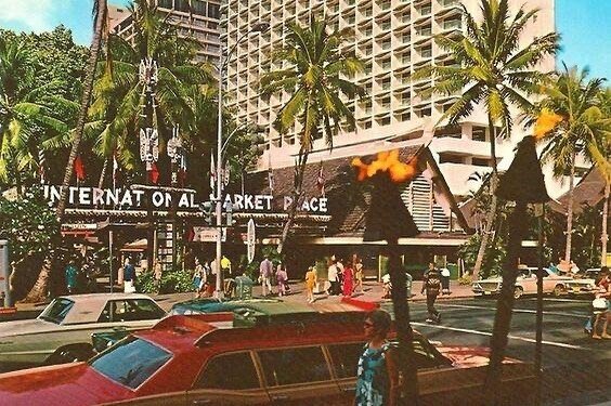 #TBT International Marketplace Waikiki | Nostalgia sourced from @salvagepublic Postcards From Paradise blog 👋🏻
