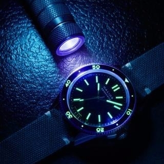 Vintage Aeon UV RedBar Edition 