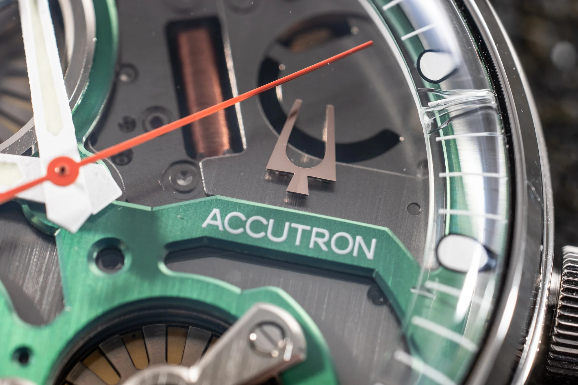 Bulova_Accutron_Electromagnetic_Concept_Detail.jpg
