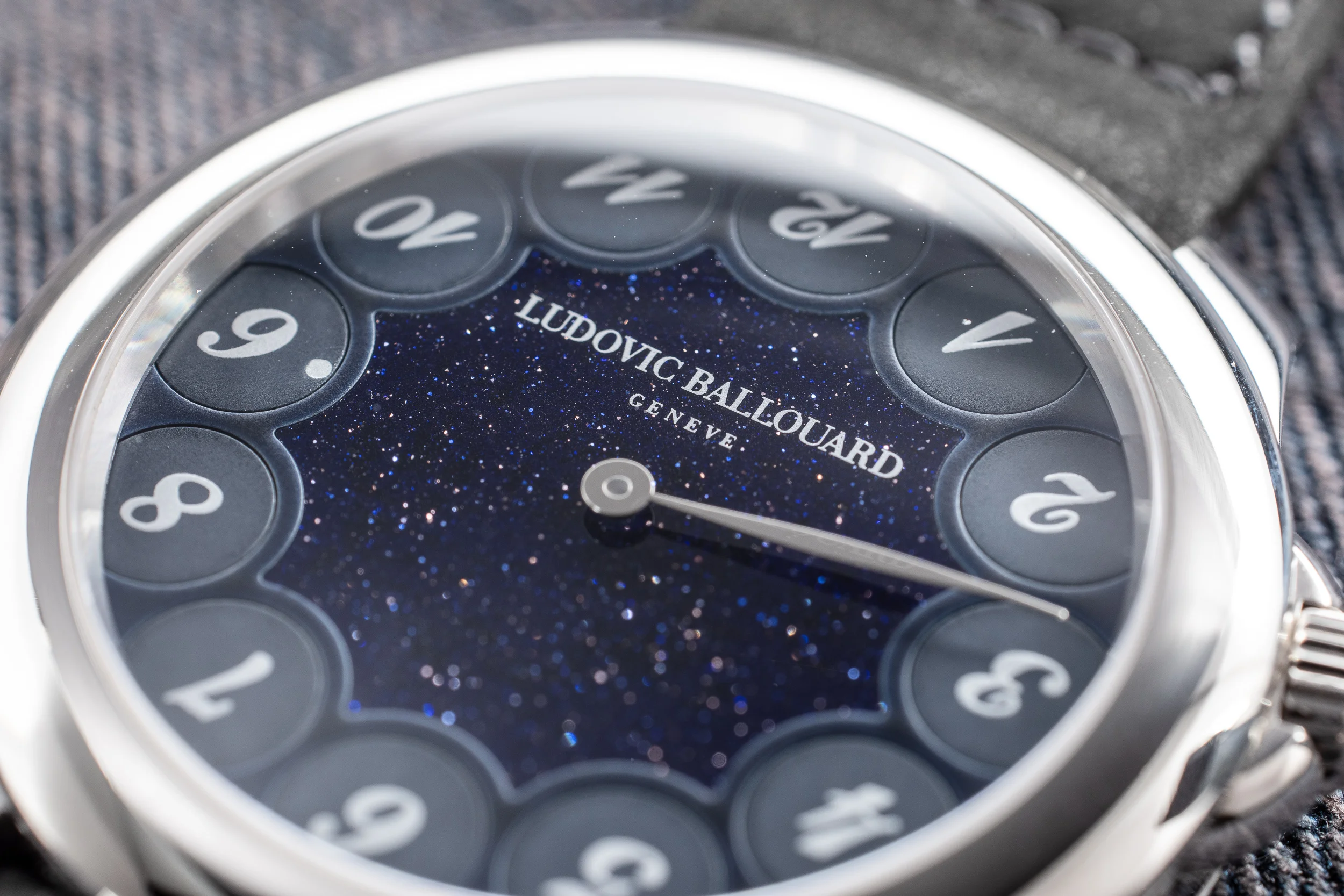 Ludovic_Balluoard_Upsidedown_Aventurine.jpg