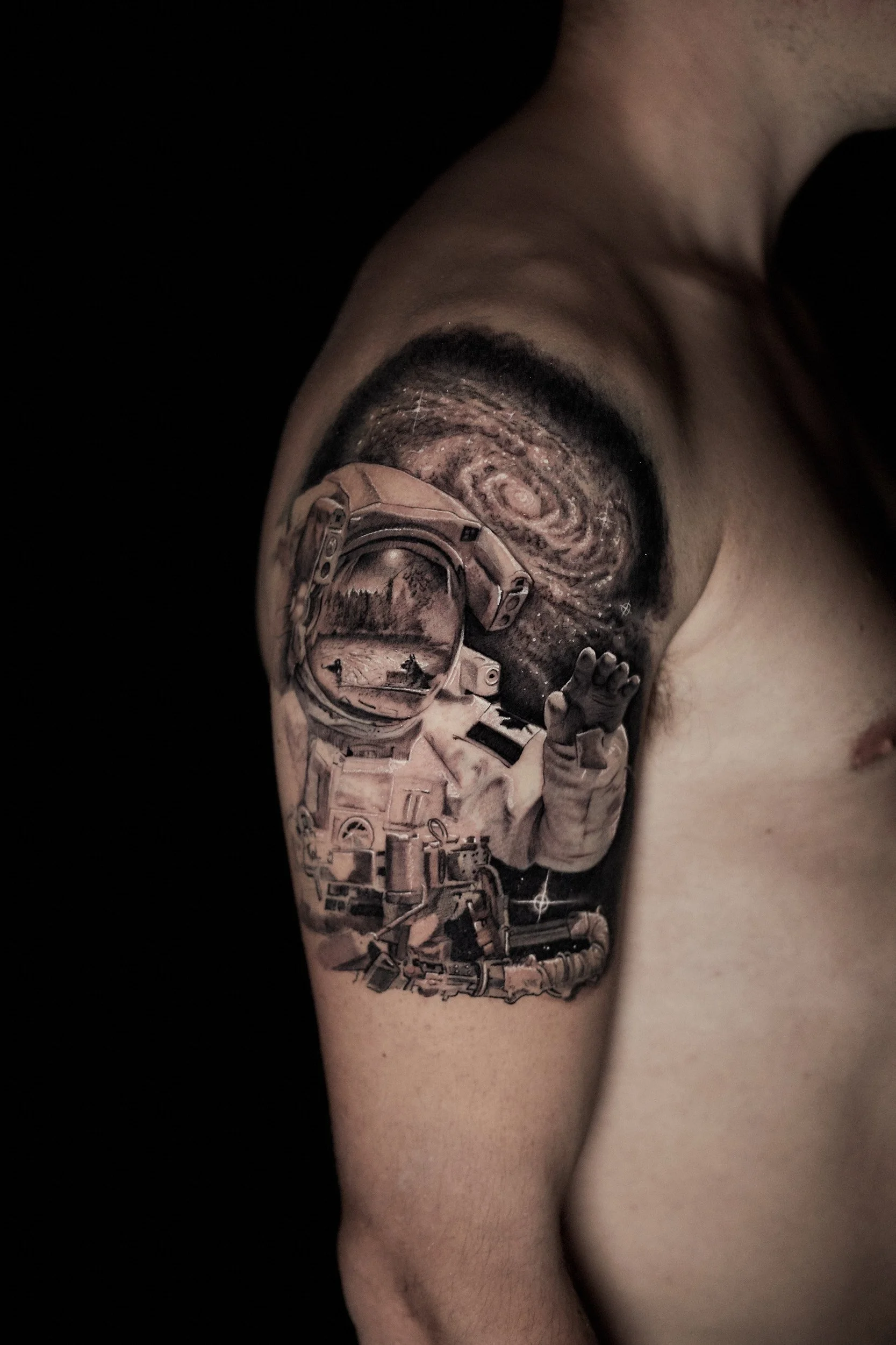 black-and-grey-astronaut-and-dog-portrait-tattoo.jpg