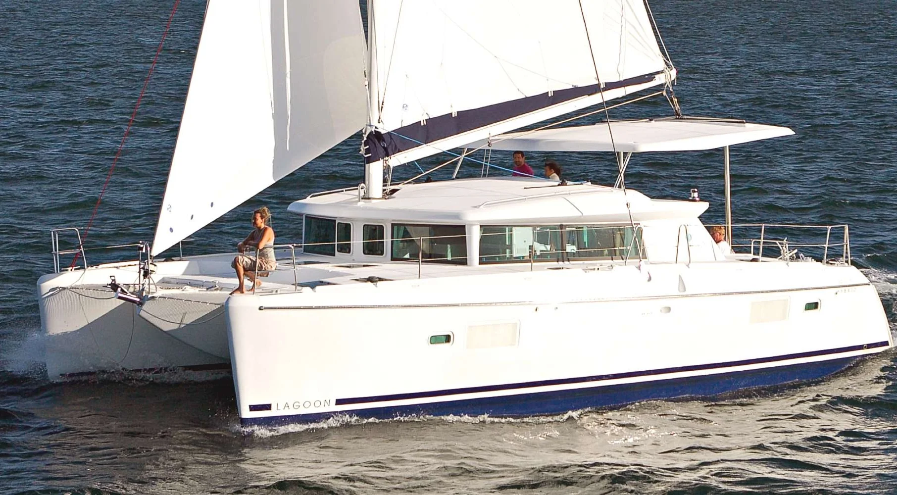 catamaran_charter_croatia_lagoon_420_2007_id1451-0.jpg