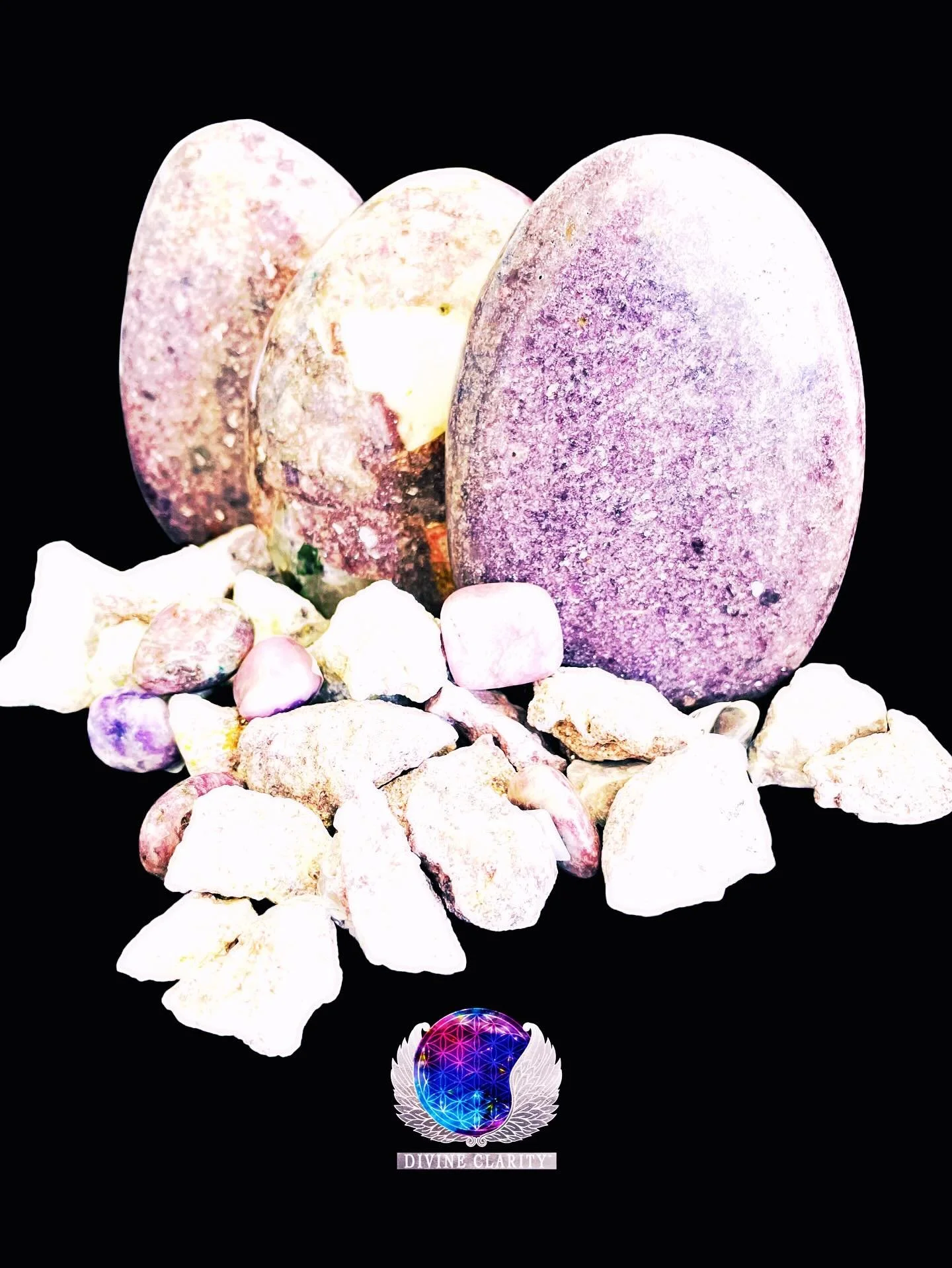 💜CRYSTAL OF THE WEEK💜

This weeks Crystal of the week is Lepidolite ⭐️

Lepidolite is often called &ldquo;The Peace Stone&rdquo; due to its association with stress relief and offering a sense of peace. 

Properties: Transition, Awareness, Emotional