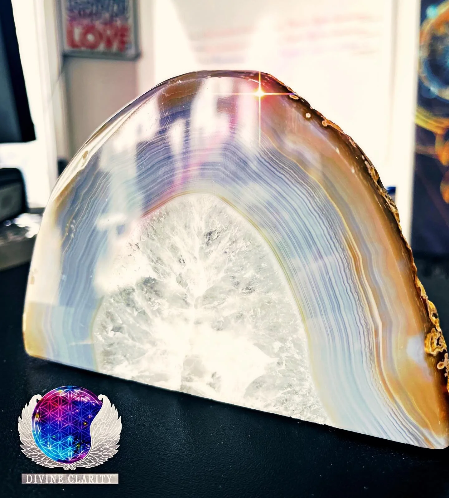 Have you seen our beautiful Natural Agate candle holders we have in the shoppe? 🕯️ 

They create a calming glow in your space with bonus grounding energy from the stone 🍃

🔮 We&rsquo;re open 10am - 6pm today! Come stop by our shop at 2071 Portage 