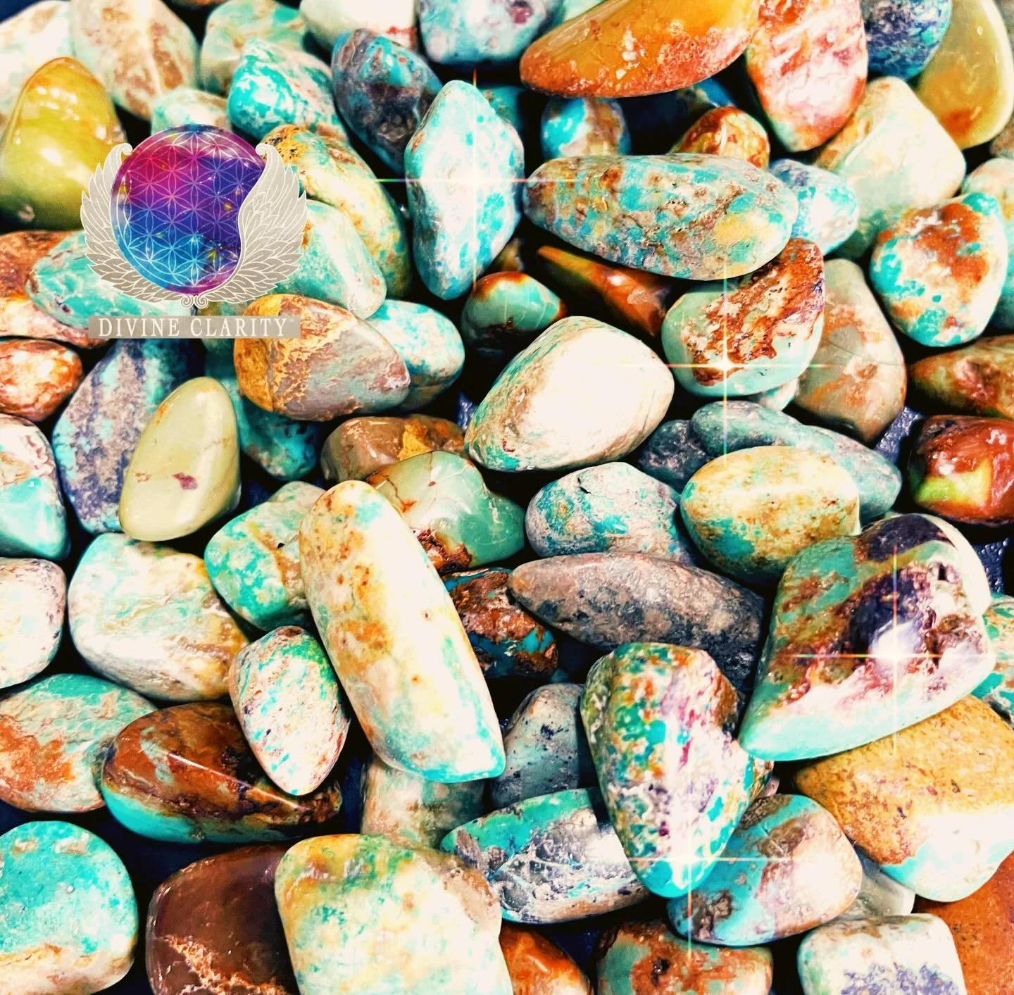 💚CRYSTAL OF THE WEEK 💚

This weeks Crystal of the Week is Turquoise 🤎

Turquoise is a master healing stone that offers protection and well as purifying negative energy and pulling the truth forward. 

Turquoise is also traditionally worn as a prot