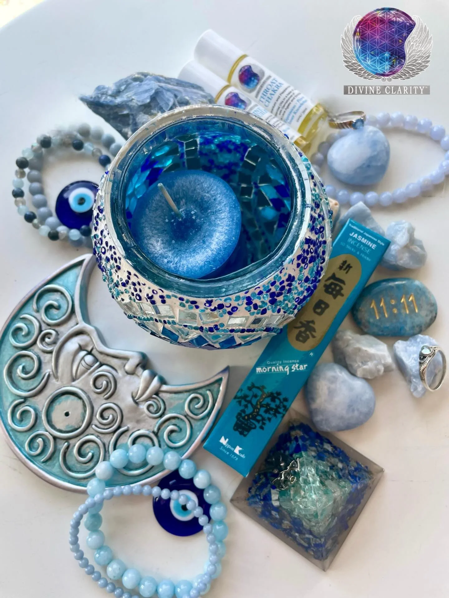 Happy Saturday!

It&rsquo;s a beautiful spring day today, the sun is out and it&rsquo;s a great time to visit our shop after a walk at Assiniboine Park!

We are open today from 9AM - 5PM!

Shop online at https://divineclarity.com

#divineclarity #spi