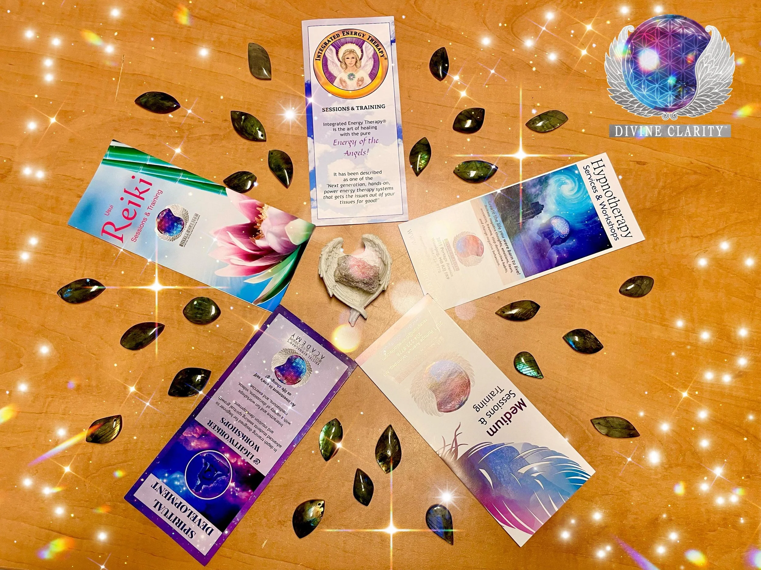 💫Did you know here at Divine Clarity we also offer workshops and services? Our customers love the products we offer, but within the workshops you get to learn more about yourself! We offer training in mediumship, hypnotherapy and past-life regressio