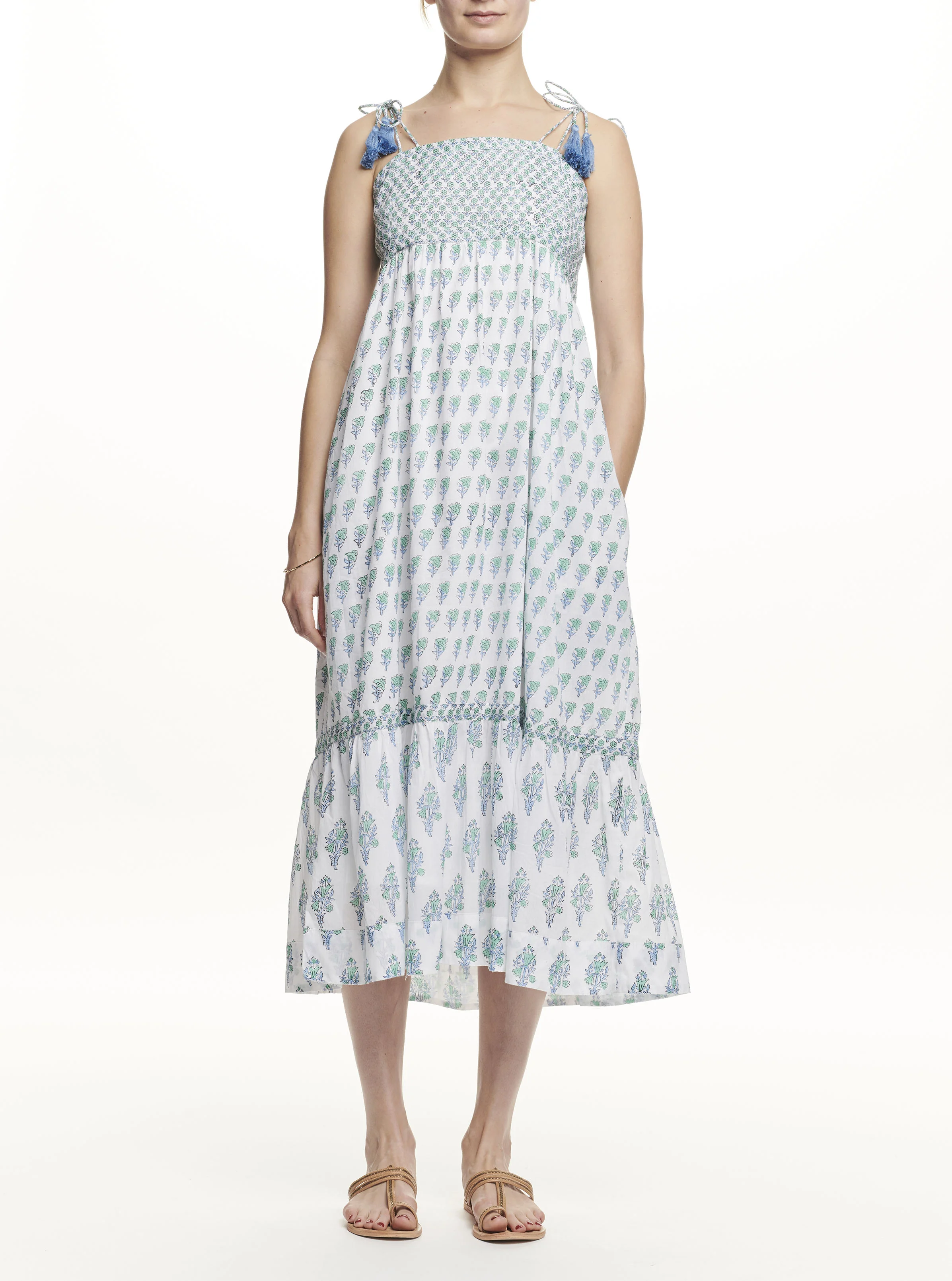 6_0004s_0000_SHADEAMOUR_061618_Molly_Dress_001.jpg