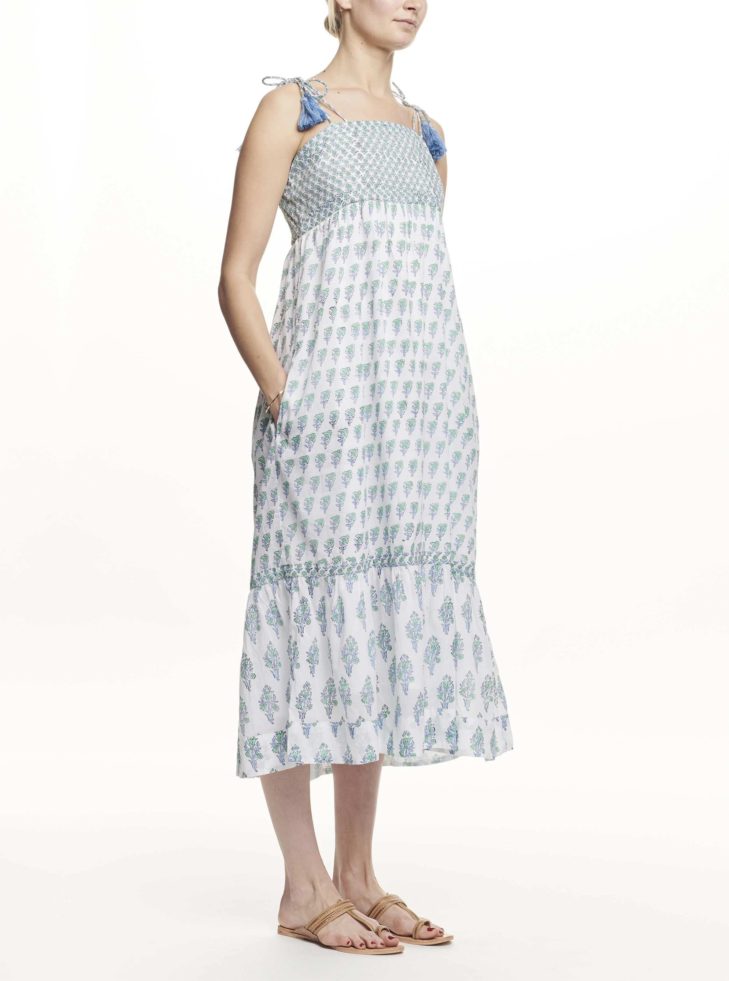 6_0004s_0001_SHADEAMOUR_061618_Molly_Dress_003.jpg