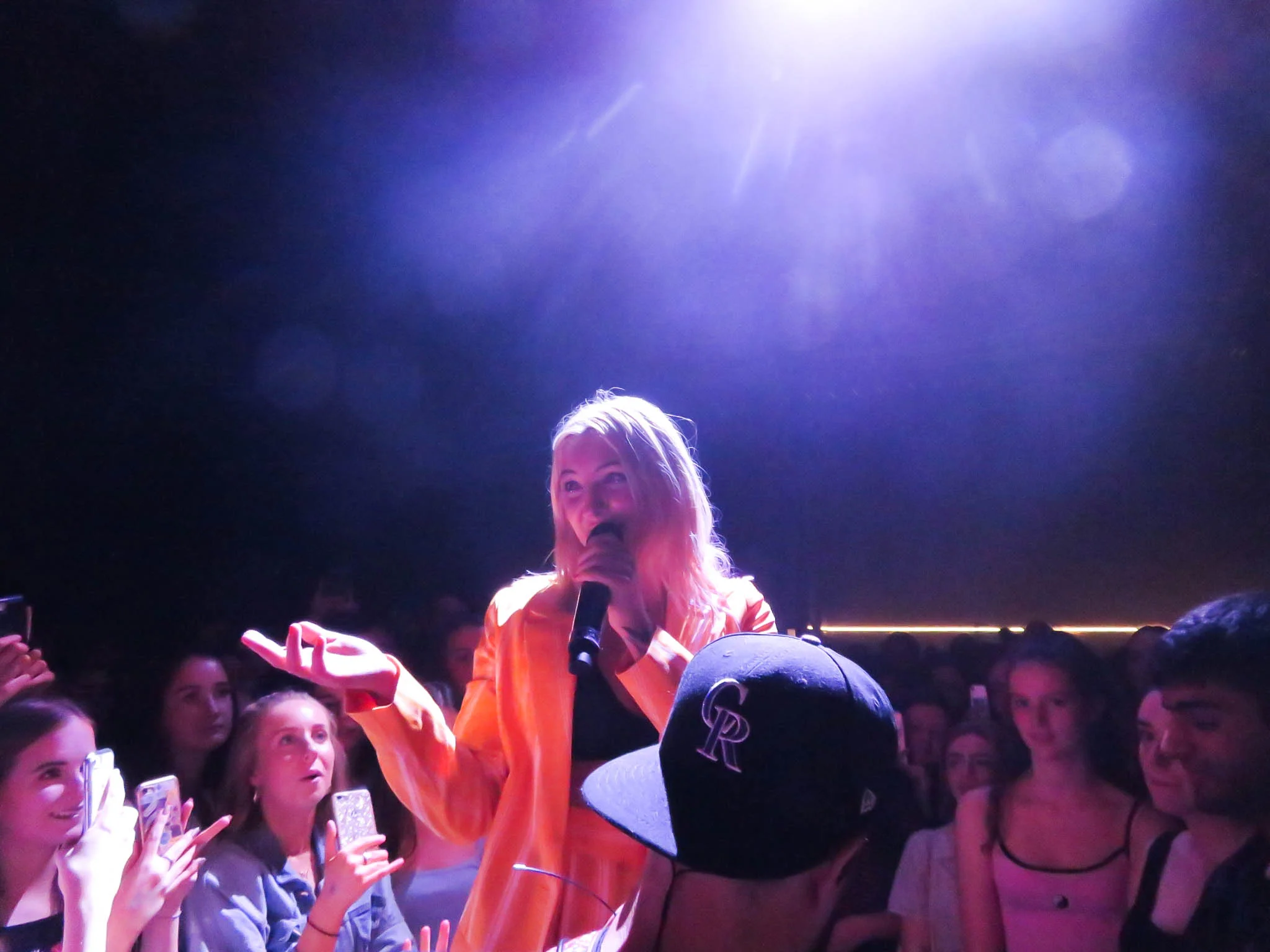 Julia_crowd-IMG_2126.jpg