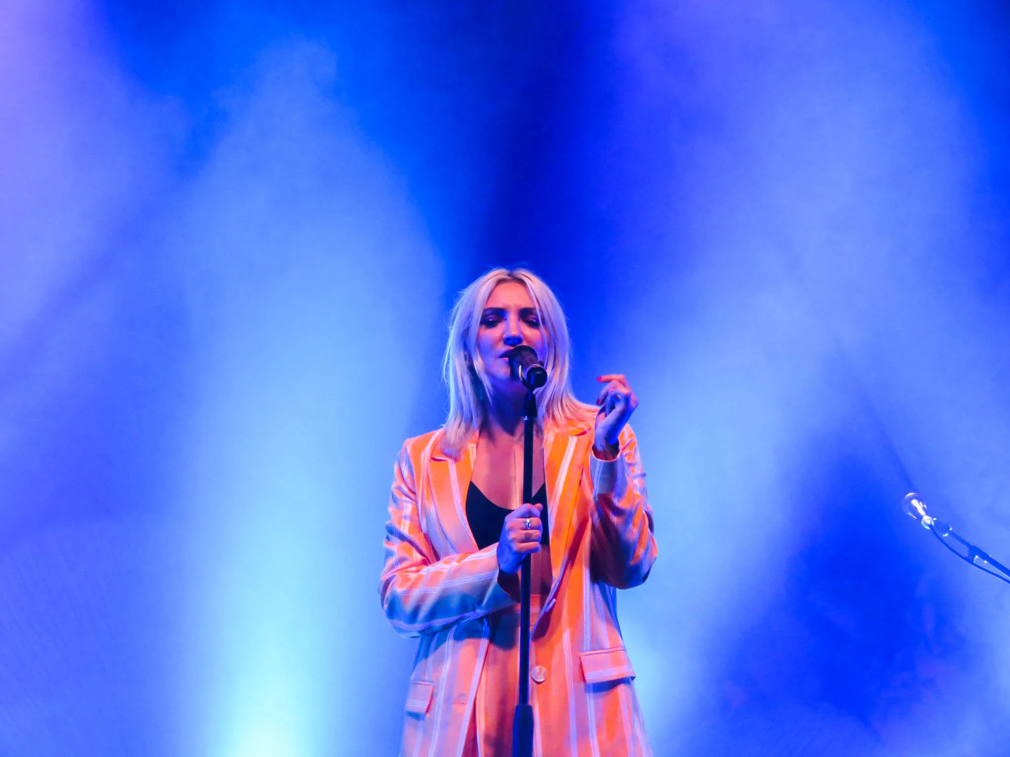 Julia-IMG_2014 2.jpg
