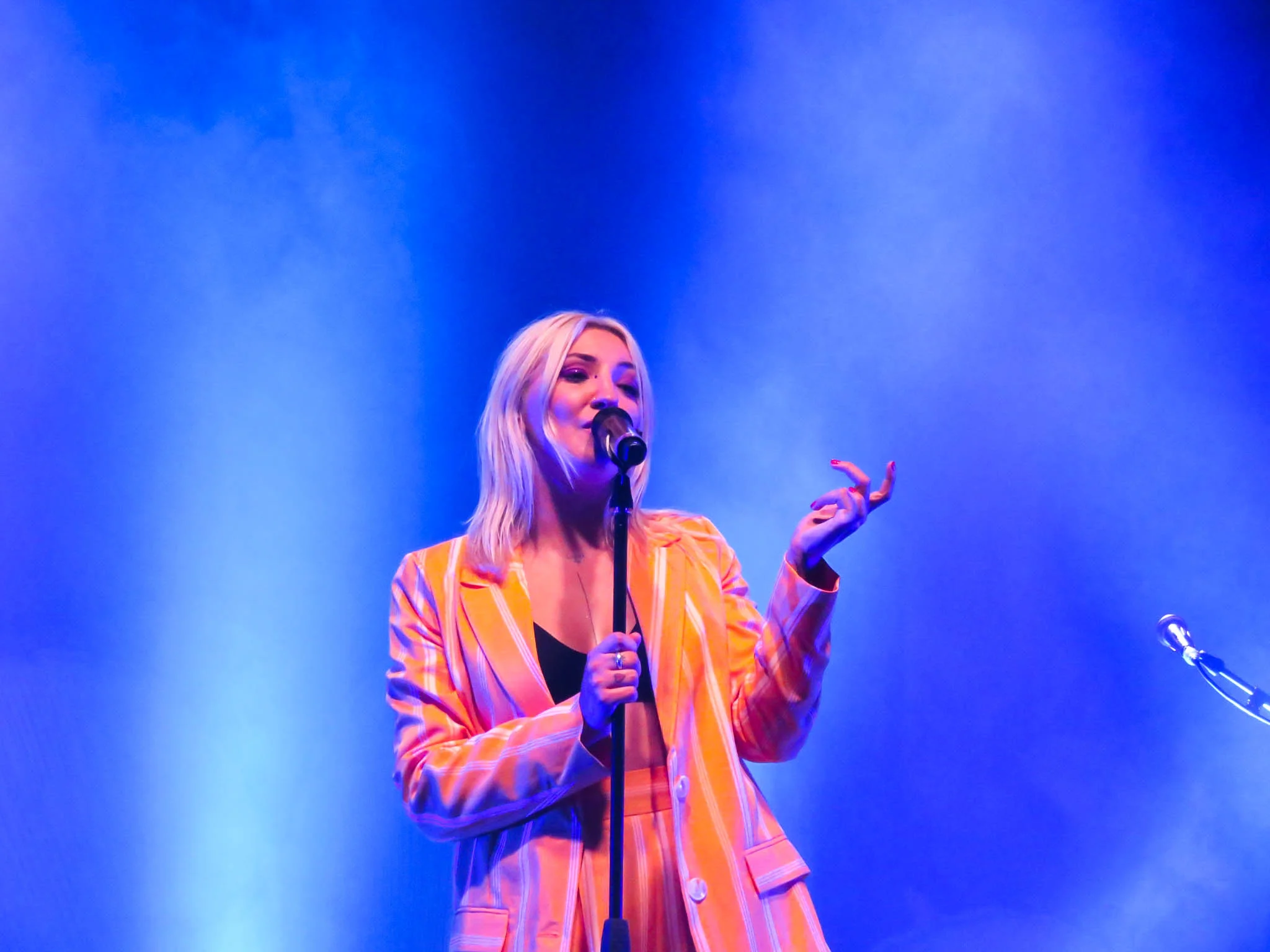 Julia-IMG_2016.jpg