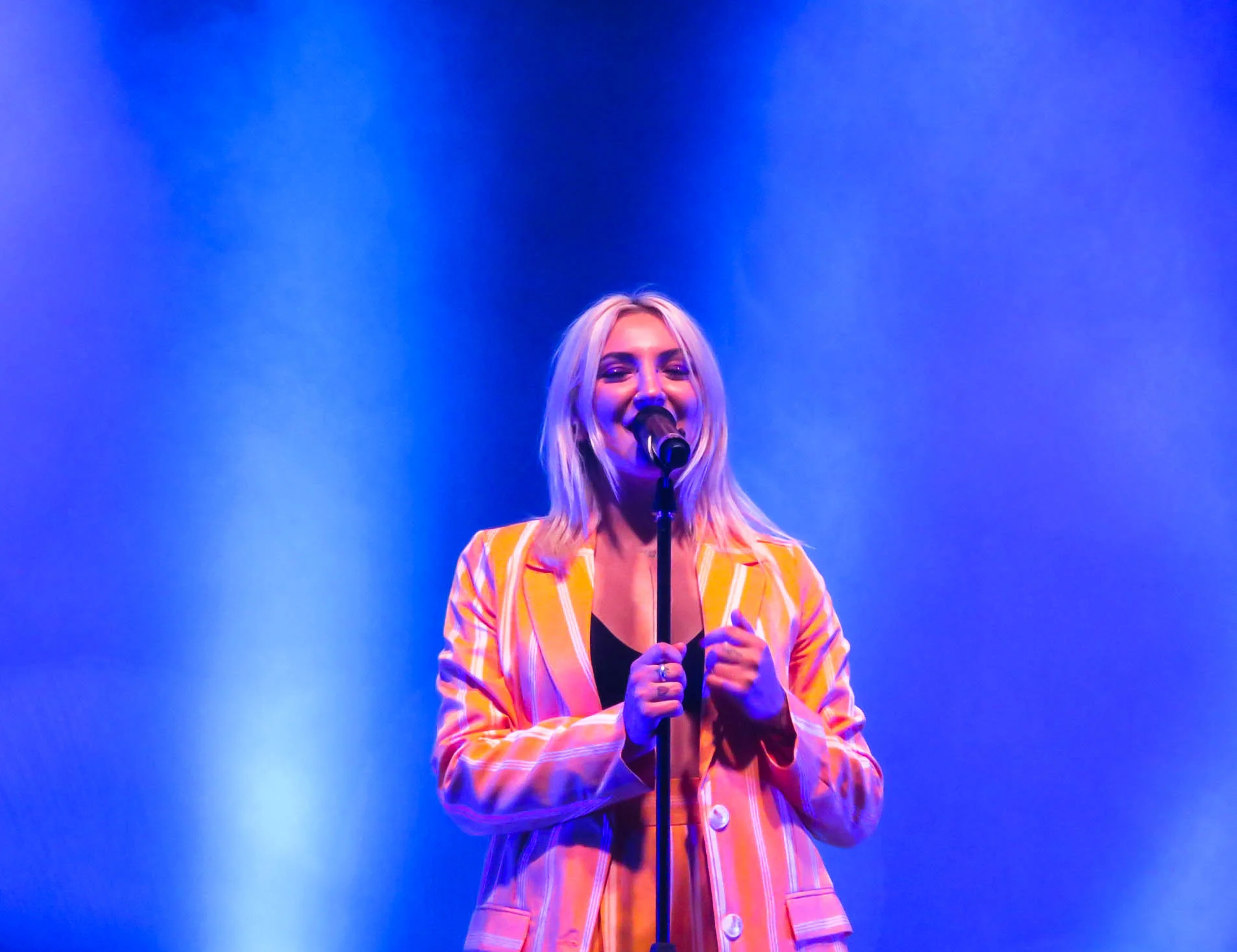 Julia-IMG_2019.jpg