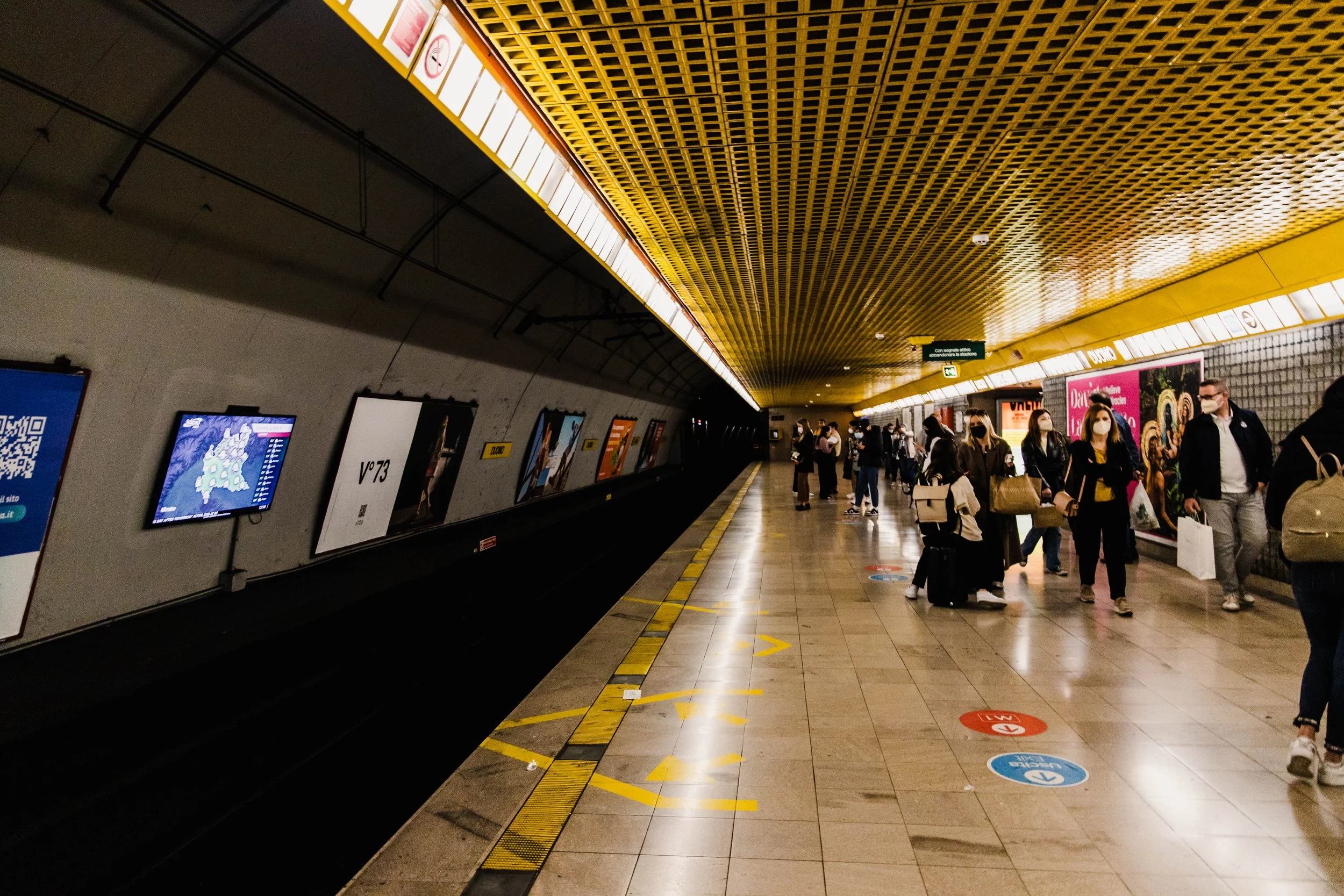 Metro Station-6960.jpg