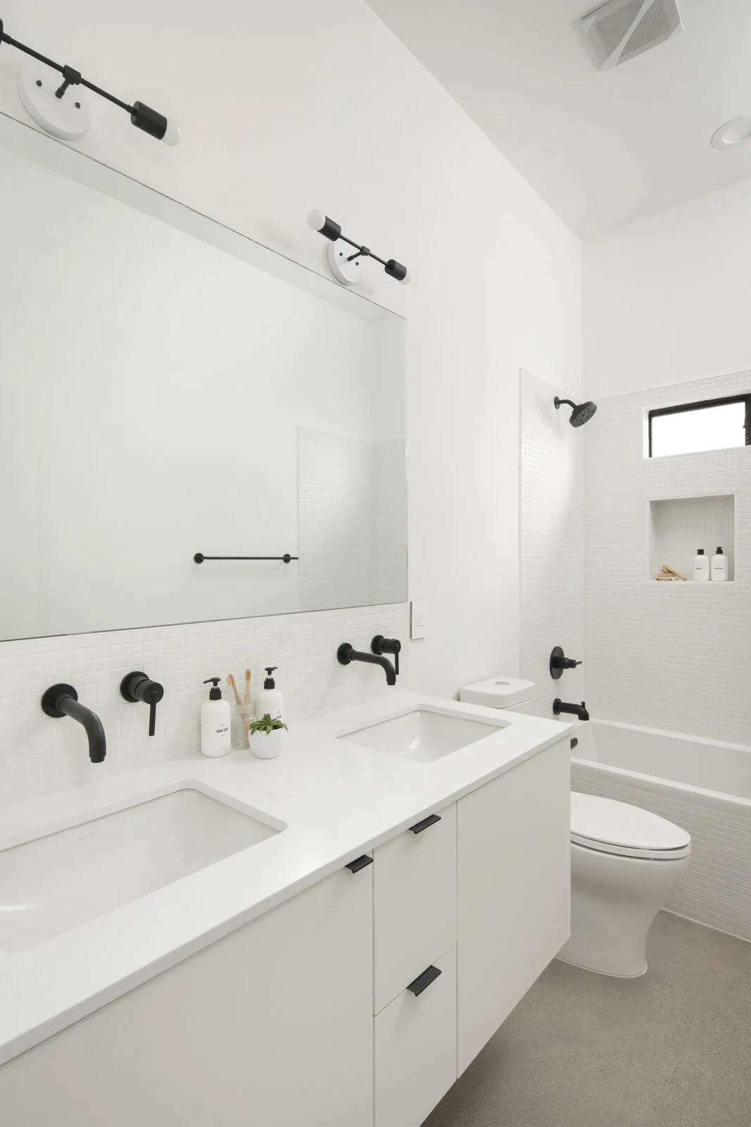 WEBUILDRES © GREY SHED STUDIO