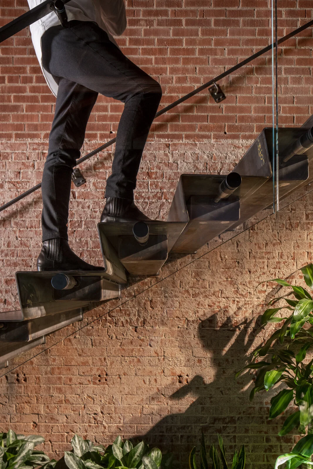 Architekton UEB © GREY SHED STUDIO