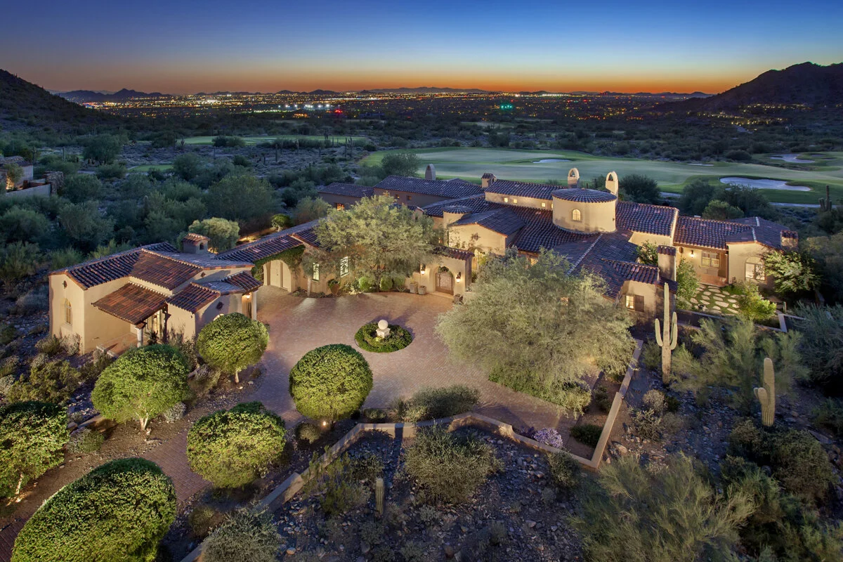 SILVERLEAF REALTY © GREY SHED STUDIO