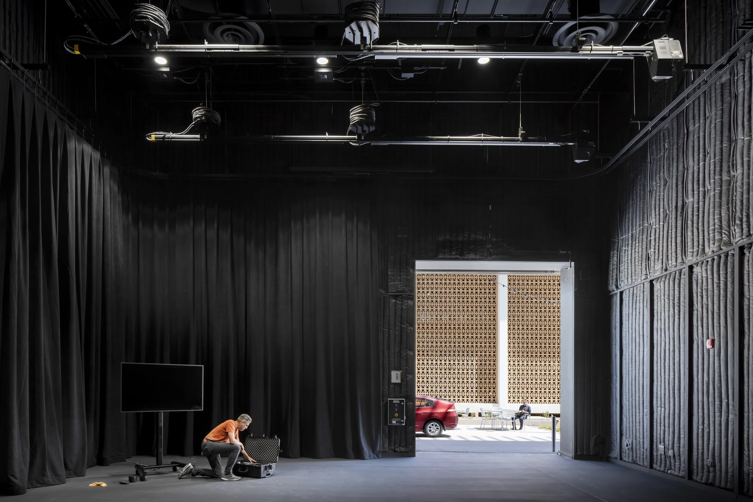 Holly Street and Bohlin Cywinski Jackson @ GREY SHED STUDIO