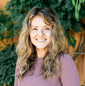 Lauren Lambert, individual therapist at Kindful Body providing therapy for eating disorders, body image struggles, and mental health support