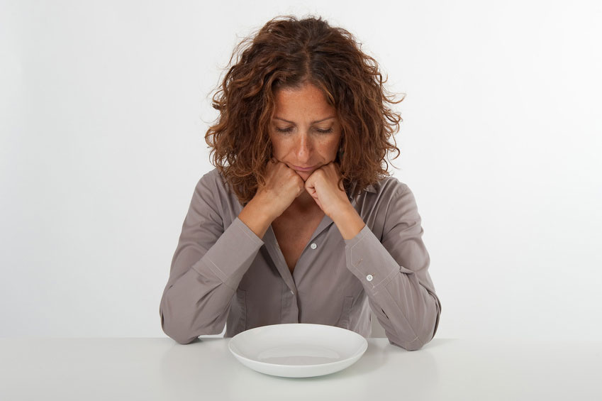 hungry-woman-fotolia_35394629_S.jpg