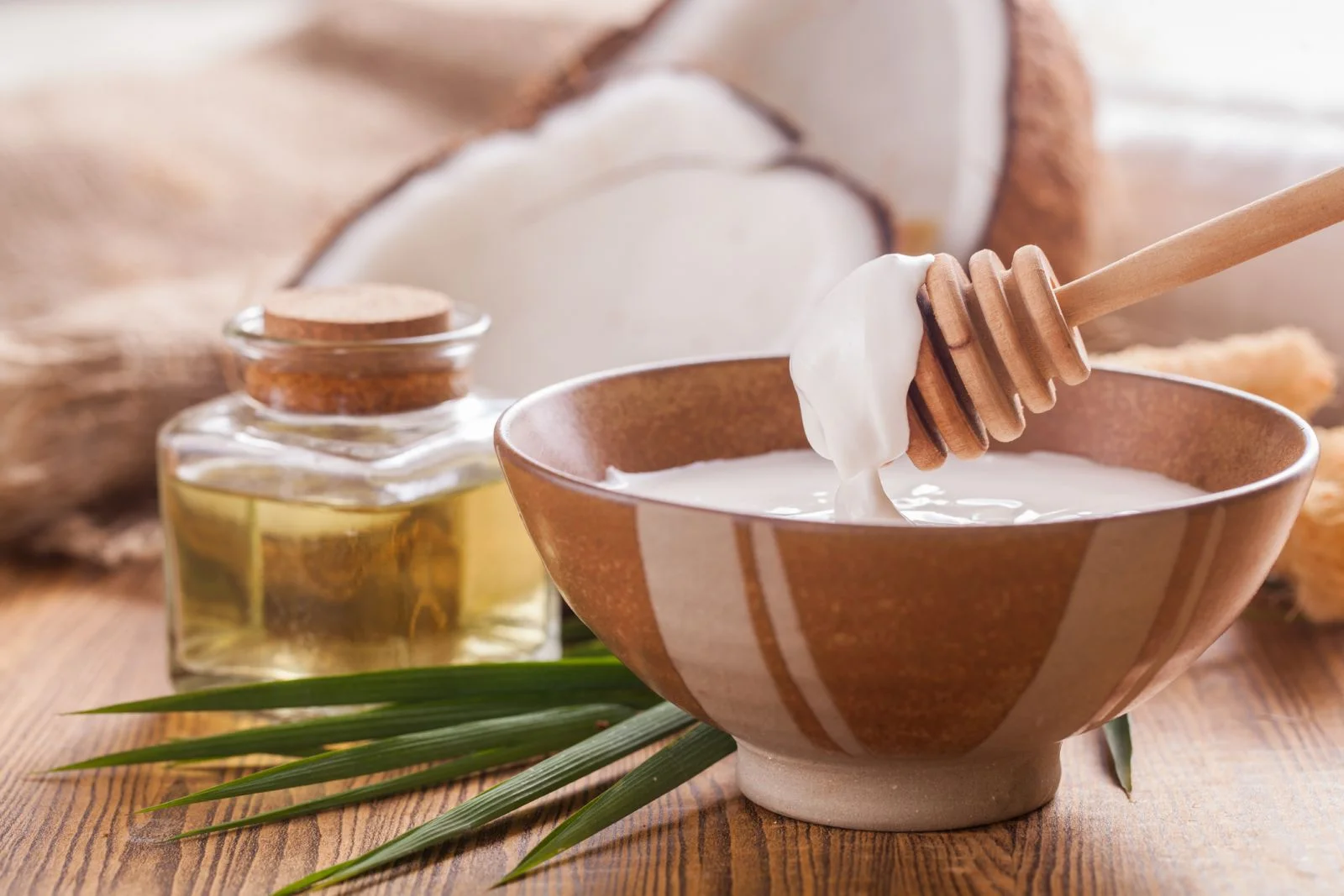 coconut_oil_dreamstime_m_60295910.jpg