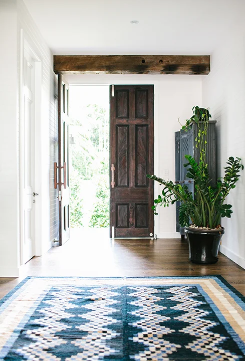 Home | Rug-Hunt Runaround