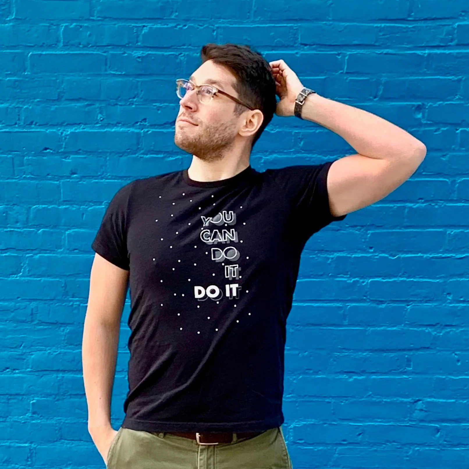 90% combed and ring-spun cotton/10% polyester for a soft and light feel with straight silhouette.