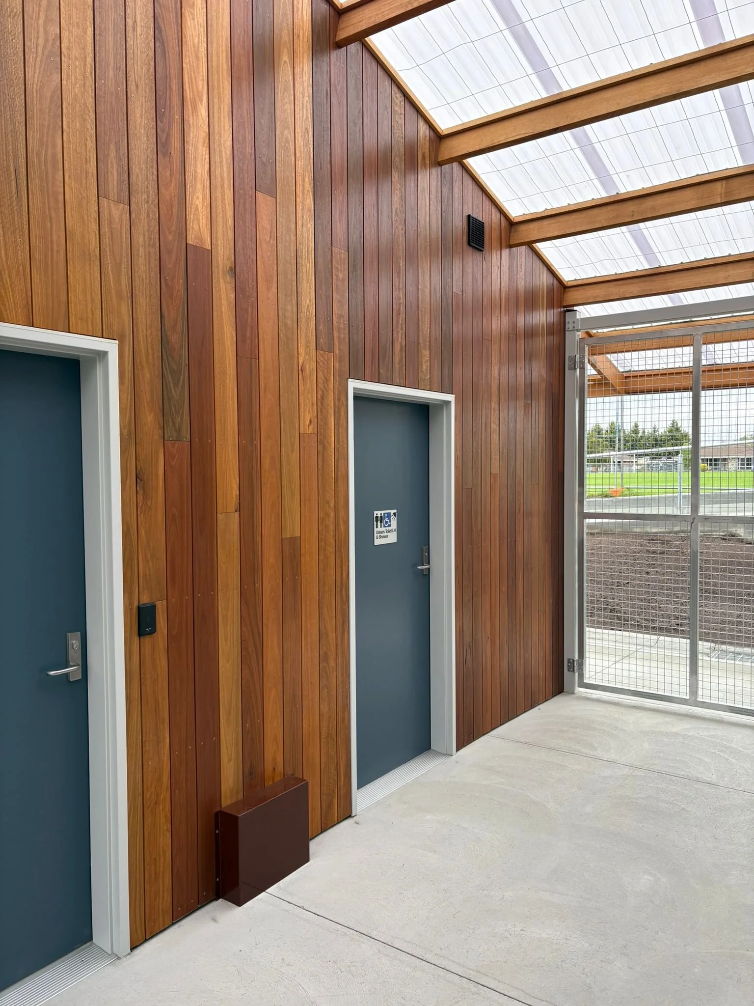 WhatsApp Image 2025-11-05 at 07.35.34_7e4b15a1.jpg