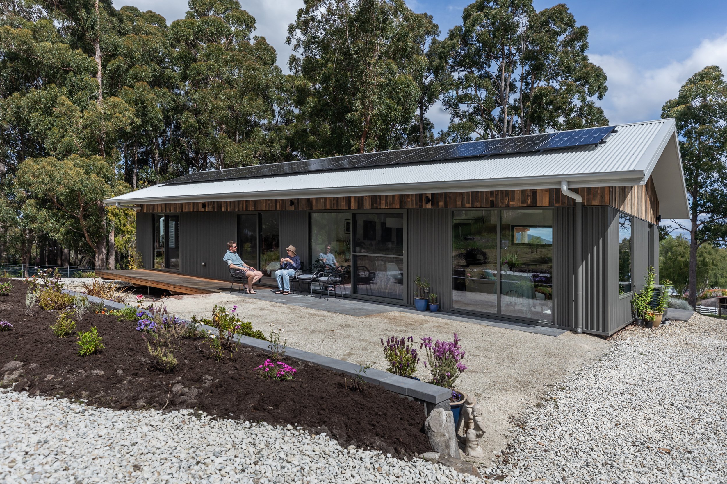 AKA-Architects_Tasmania_House-For-Mum_Natasha-Mulhall_0744.jpg