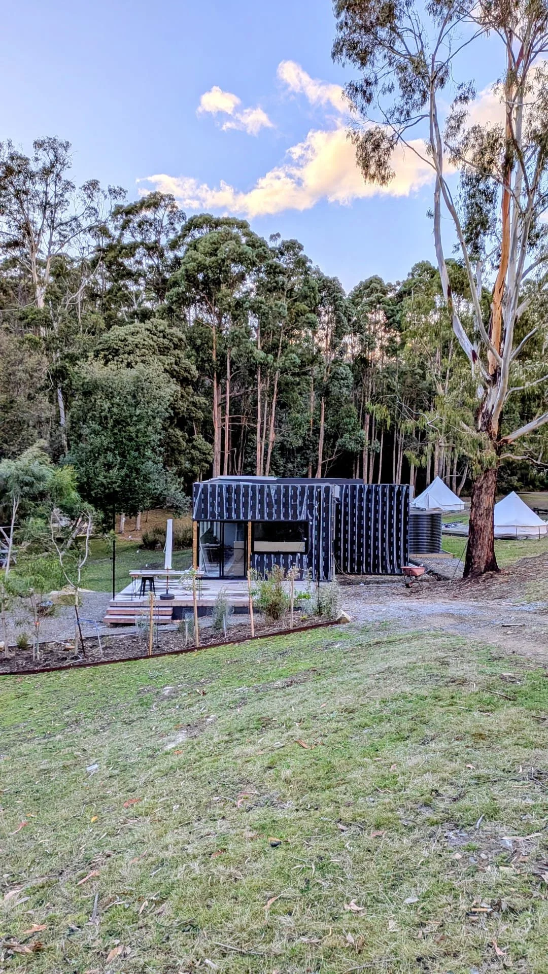 AKA-Architects_Tasmania_Base-Glamp-Bruny_47.jpg