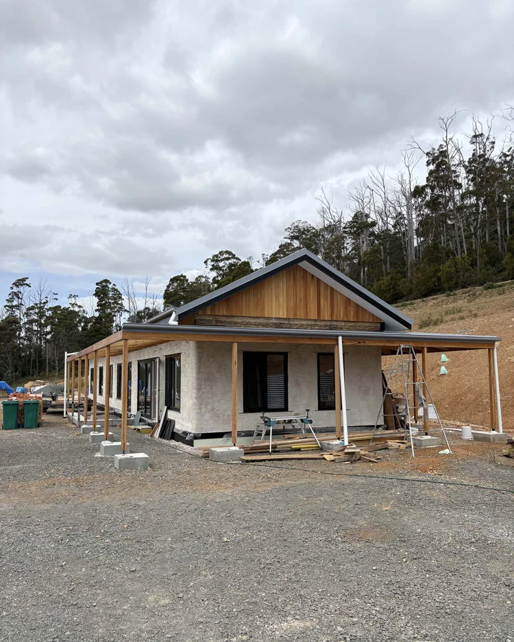 Deloraine Strawbale