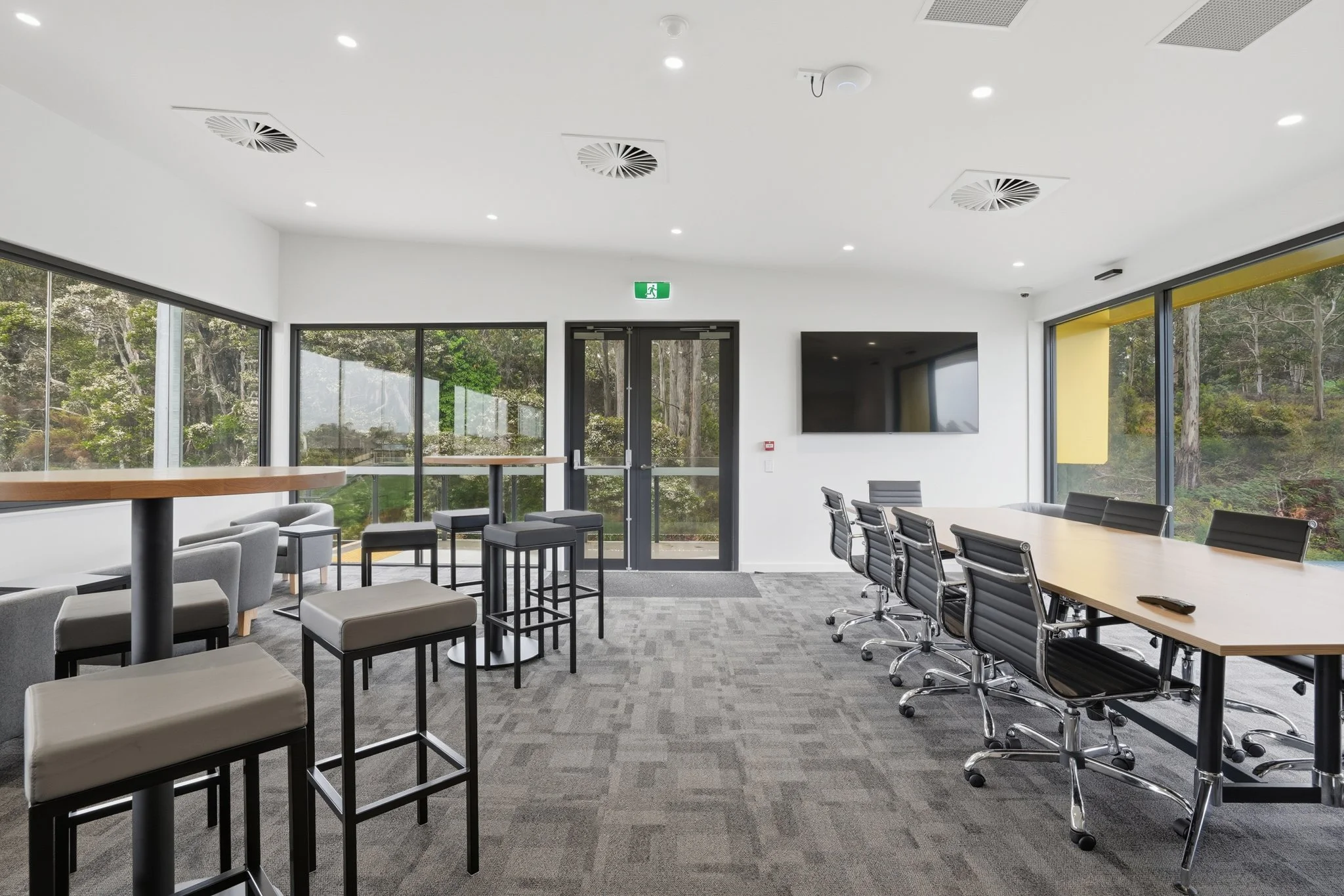 AKA-Architects_Tasmania_Valley-Road_Prime-Perspectives_38.jpg