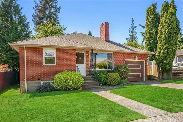 Buying: 8811 37th Ave SW, Seattle | List Price: $675,000 |  Sold Price: $650,000